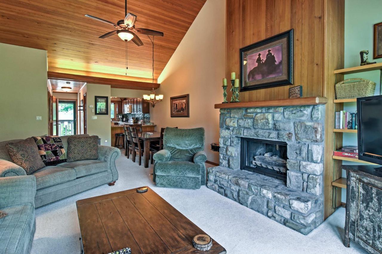 Beech Mountain Condo With Balcony, Walk To Resort! Exterior photo