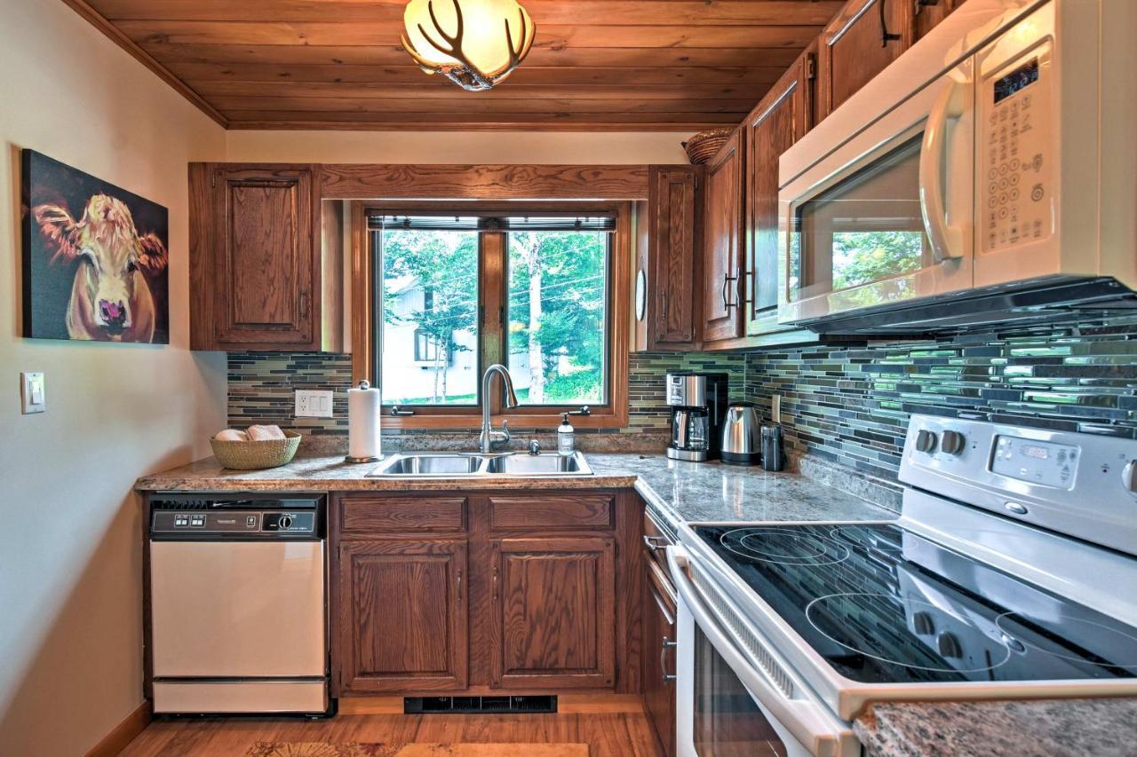 Beech Mountain Condo With Balcony, Walk To Resort! Exterior photo
