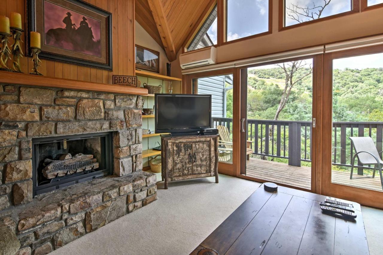 Beech Mountain Condo With Balcony, Walk To Resort! Exterior photo