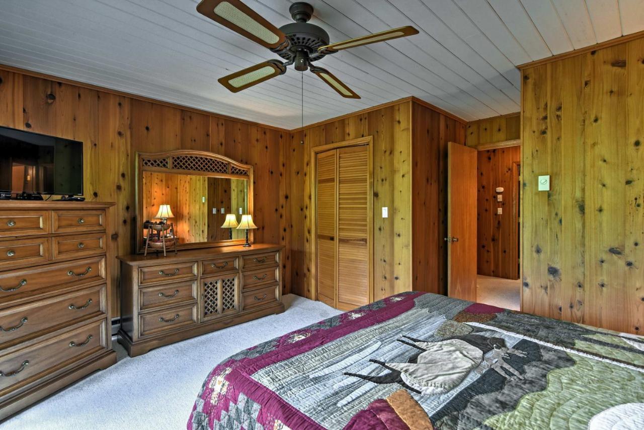 Beech Mountain Condo With Balcony, Walk To Resort! Exterior photo